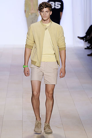 Tommy Hilfiger / - 2010